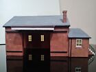 00 OO HORNBY SKALEDALE GOODS SHED  R8582 As Seen In Photos No Box