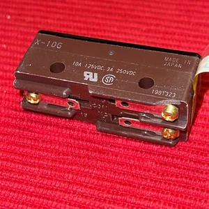 Omron Pin, Plunger Ind Snap Action Switch X-10G New - Picture 1 of 4