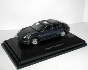 --  WELLY -  Porsche Panamera S  --  dunkelblau  -  1:87  -  Neu - Bild 1 von 1