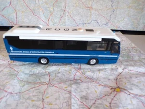 LOHR L 96 IRCGN gendarmerie IXO Autobus du monde 1/43 avec défauts - Picture 1 of 5