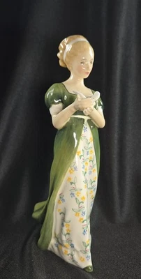 Vintage Royal Doulton "Veneta" HN2722 Girl With Dove Figurine 1974 Retired EVC - Image 1 of 4