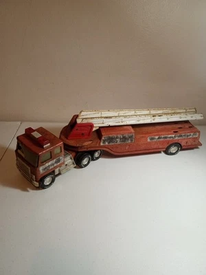 VINTAGE NYLINT AERIAL LADDER #5 "PARTS" "PARTS" "PARTS"  - Image 1 of 4