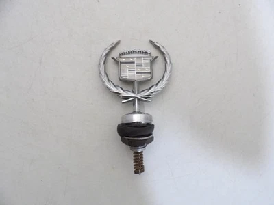 1985 1986 1987 1988 89-1993 Cadillac Deville Fleetwood OEM  Front Hood Ornament - Изображение 1 из 4