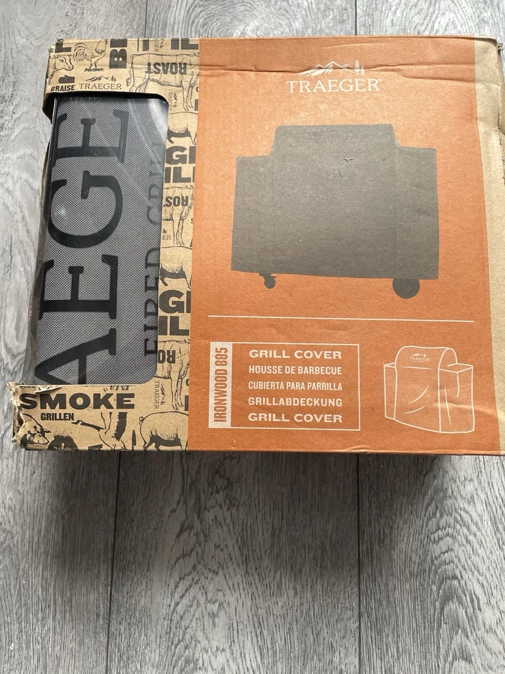 Traeger Ironwood 885 Full Length Grill Cover Bac561 Brand New  - Image 1 of 3