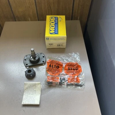 Rótula Moog K5301 para Buick, Chevrolet, Oldsmobile, Pontiac Nuevo de Lote Antiguo Foto 1 de 4