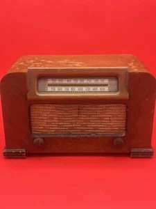 Radio de tubo Philco modelo 42-321 1942 de colección - funciona bien y se ilumina, acabado original - Imagen 1 de 7