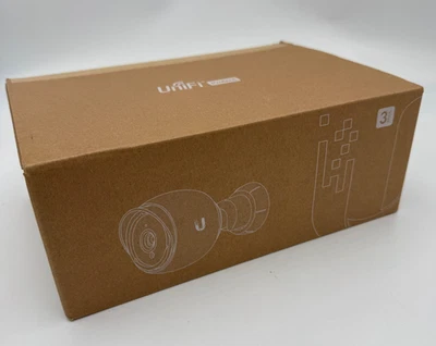 NEW Ubiquiti UniFi UVC-G4-BULLET-3 G4 Bullet 3 Pack Bullet Security Camera - Image 1 of 4
