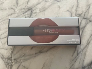 Nuevo lápiz labial líquido mate ultra cómodo a prueba de transferencia Huda Beauty creador de tendencias - Imagen 1 de 4