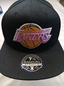 Los Angeles Lakers Mitchell And Ness Black Fitted Hat Size 7 1/2  - Picture 1 of 7