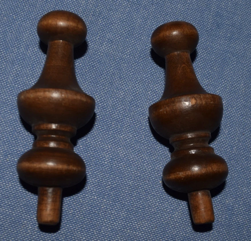 Madera, reloj, acabado de cama, esfera de 3" de alto 1/3" u 8 mm Foto 1 de 1