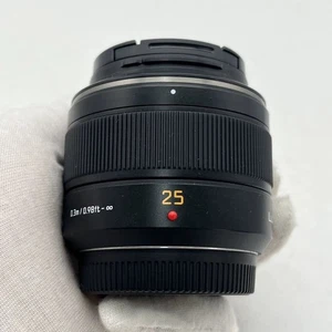 Panasonic Leica D SUMMILUX 25mm /F1.4 ASPH. Lens - Picture 1 of 5