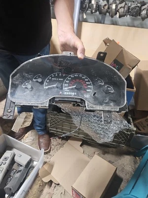 Velocímetro Ford Explorer 2002-2003 usado Foto 1 de 4