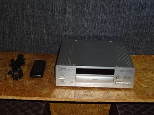 Technics SL-P70 CD Deck player with Compatible Remote Controls Tested Works well - Picture 1 of 9