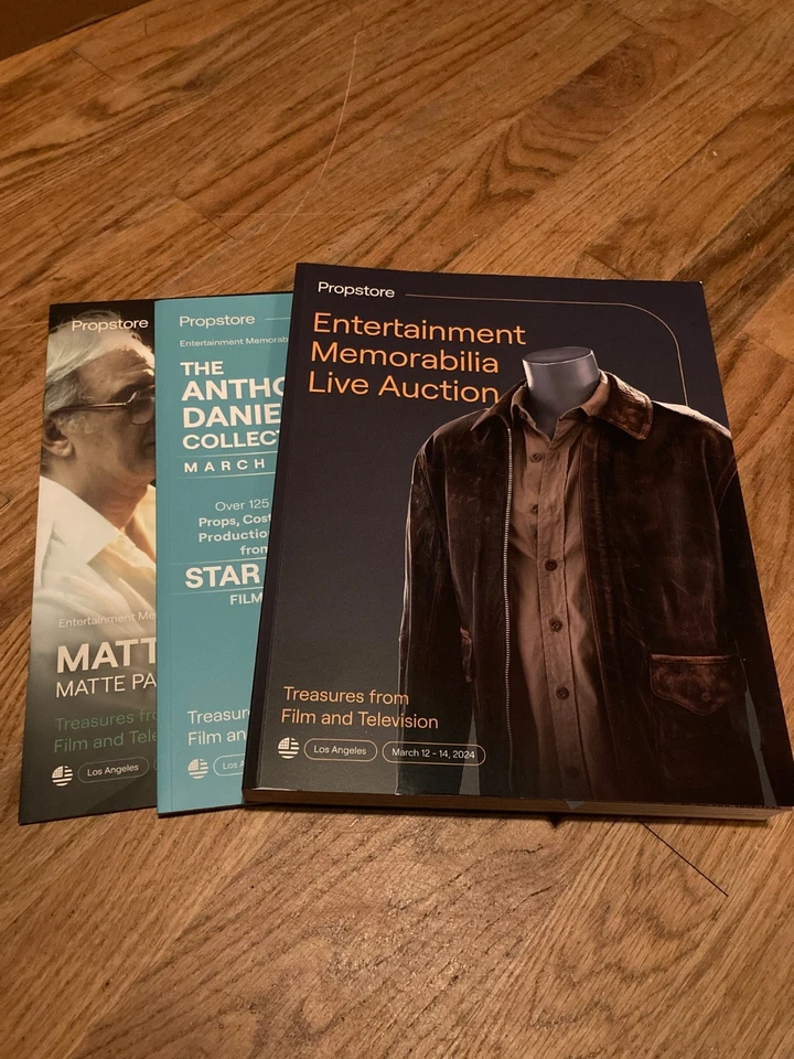 PropStore Memorabilia Live Auction Catalogue 2024 Foto 1 de 1