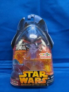 Esclusiva Toys R Us: Star Wars Yoda olografico - Foto 1 di 4