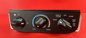 2000 - 2004 Ford F250 F350 Heater Control 2001 2002 2003 2004 BLACK OEM - Picture 1 of 10