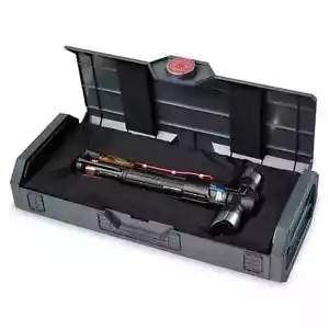 NUEVO / SELLADO - Disney Star Wars Galaxy's Edge Kylo Ren Legacy Lightsaber Hilt - Imagen 1 de 3
