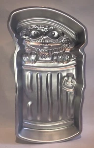 Sartén para pasteles de aluminio vintage Wilton Oscar The Grouch 1971-1977 Muppets Inc - Imagen 1 de 5