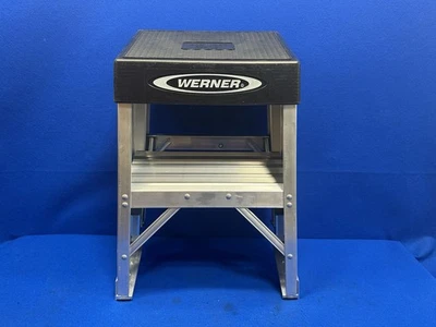 Taburete WERNER SSAO2, 2 peldaños, 3 pies de altura total, 375 lb Foto 1 de 3