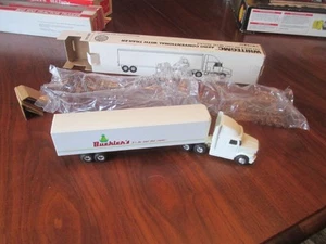 Semirimorchio convenzionale ERTL Aero 1993 con rimorchio ananas di Buehler bianco 1/64 NOS - Foto 1 di 8