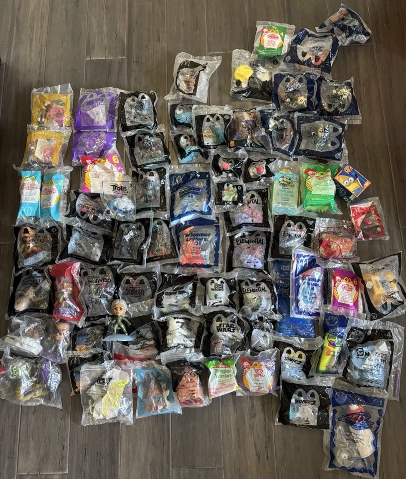 Gran Lote Mixto de 74 Juguetes Happy Meal McDonalds/Comida Rápida Sellados Años 90-2020 Foto 1 de 4
