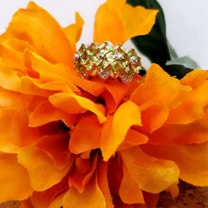 Anillo de racimo de oro 10 kY de diseño geométrico peridoto 2,24tcw diamante 0,05tcw talla 7 NUEVO - Imagen 1 de 8