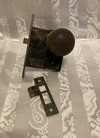 Antique Victorian Ornate Brass Door Set Backplates, Knobs, Lock, Mortise No Key Cover