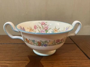 Vintage WEDGWOOD Bone China PRAIRIE FLOWERS  - 2 Handle CREAM SOUP BOWL CUP - Picture 1 of 3