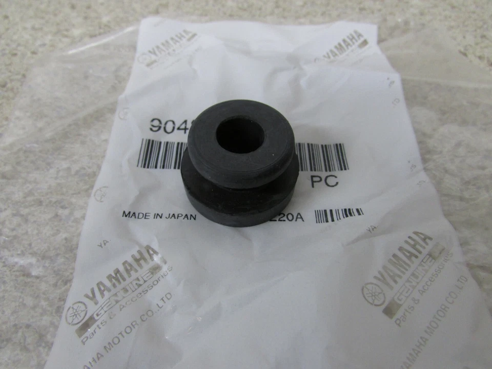NOVO 02-22 YAMAHA YZ125 YZ250 OEM SILENCIADOR DE ESCAPE TRASEIRO ILHÓ 90480-16404 - Imagem 1 de 1