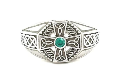 ANILLO CRUZ CELTA HOMBRE ESMERALDA CIRCONITA CÚBICA PLATA DE LEY 925 TALLA 13,75 Foto 1 de 4
