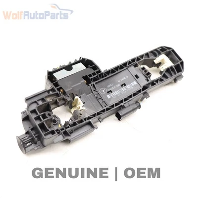 2008-2014 MERCEDES-BENZ C350 - REAR LEFT Exterior DOOR Handle Bracket - Image 1 of 4