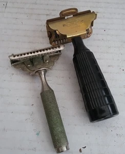 Two common Eveready razors. - Picture 1 of 4