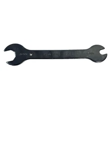 Park Tool HCW-6 Headset and Pedal Wrench: 32mm and 15mm - Picture 1 of 6