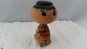 KNIENDES KIND Vintage kreativ künstlerisch SOSAKU Kokeshi Holz sehr gut japanisch  - Bild 1 von 9