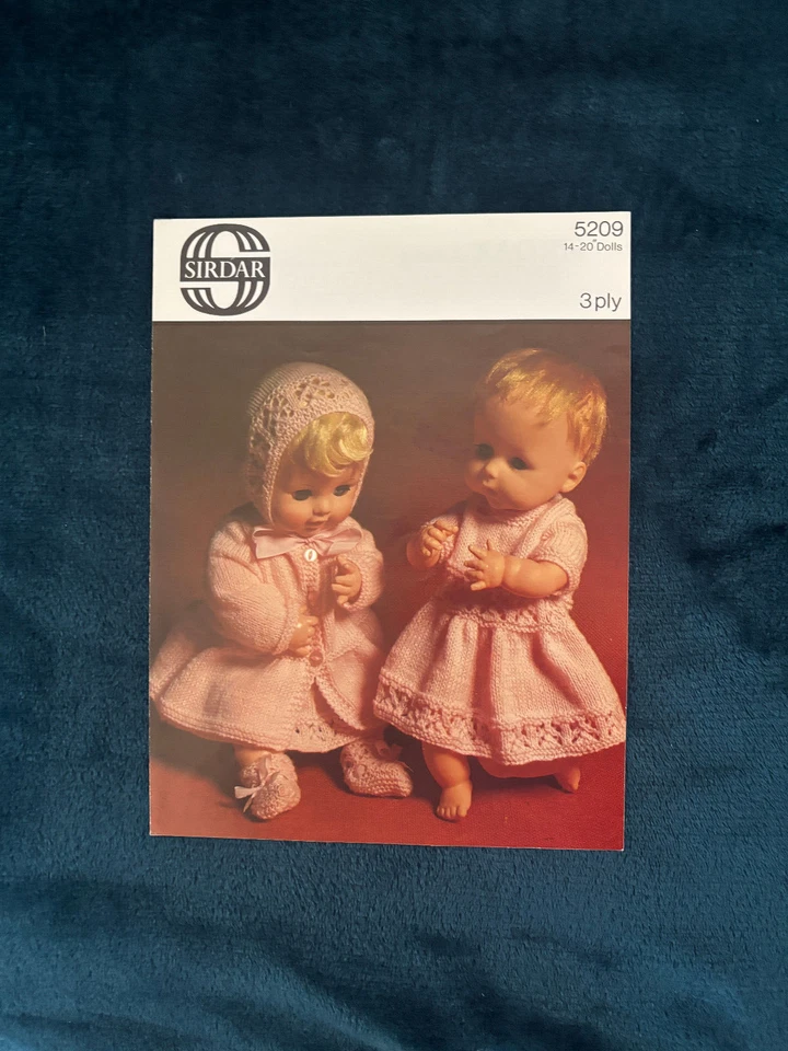 Sirdar 5209 14-20" doll's clothes knitting pattern for 3-ply yarns - Image 1 of 1