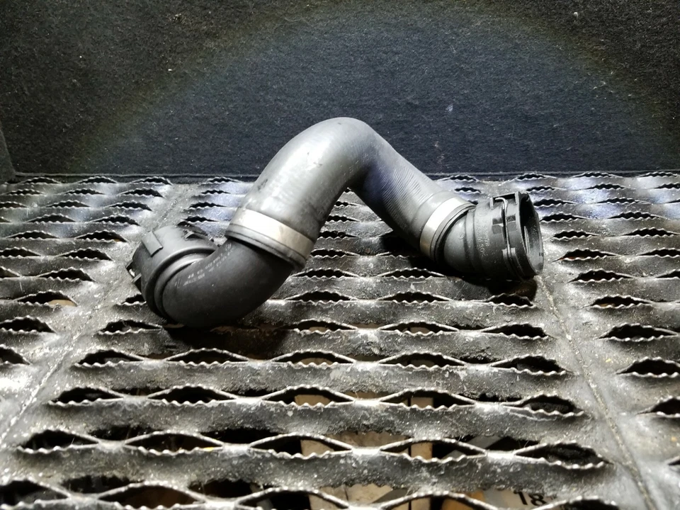 BMW 128i 2011 2012 2013 radiador refrigerante inferior manguera de agua tubería OEM Foto 1 de 4