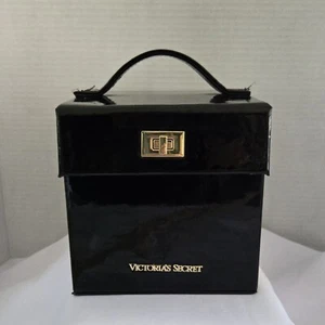 Victoria's Secret Black Patent Leather Jewelry Box Travel Case 6"×6"×6" Purple  - Bild 1 von 10