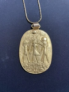 Vintage MMA Gold Tone Scarab Cartouche Pendant 1976 Egyptian Revival - Picture 1 of 4