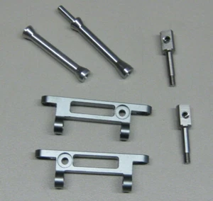 Serpent S100 Nachlaufböcke, Radachse, usw - Bild 1 von 1