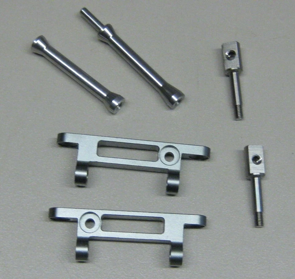 Serpent S100 Nachlaufböcke, Radachse, usw - Bild 1 von 1