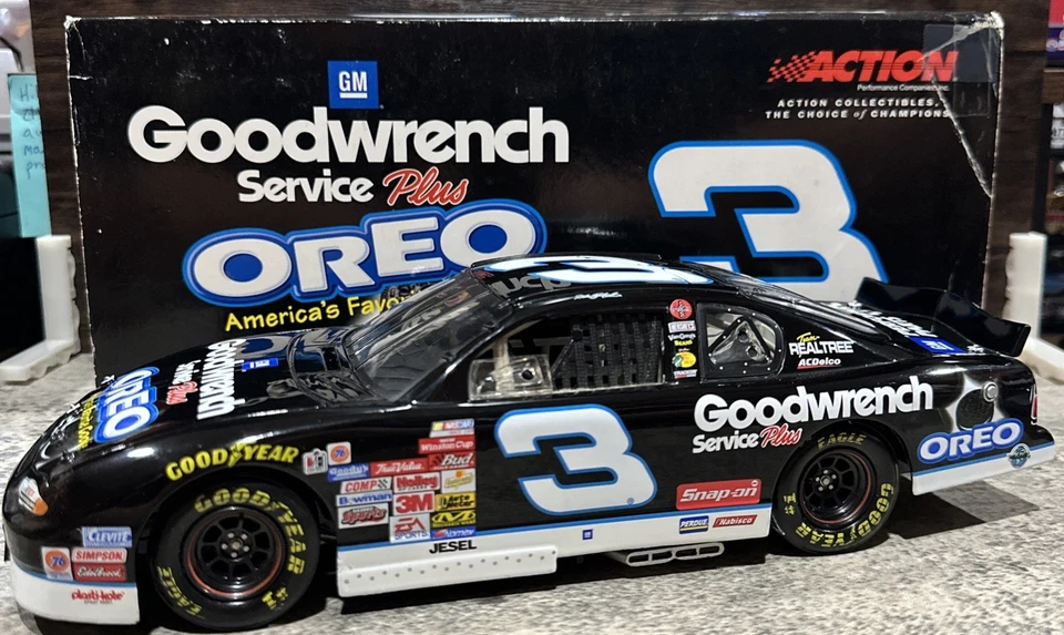 2001 Dale Earnhardt #3 GM Goodwrench Oreo Monte Carlo 1/18 Action Nascar Diecast - Image 1 of 4
