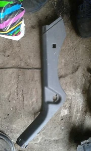 Garniture seuil de porte D RENAULT CLIO 1 7700796138 - Picture 1 of 1