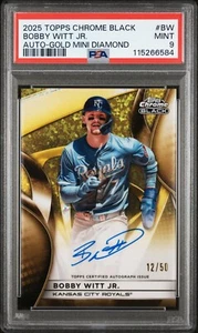 2025 Topps Chrome Black Bobby Witt Jr Gold Mini Diamond Auto 12/50 PSA 9 come nuovo - Foto 1 di 2