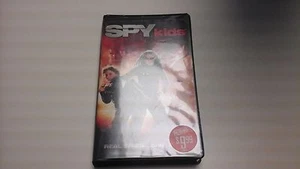 VERSION ONE OF SPY KIDS VHS - Picture 1 of 3