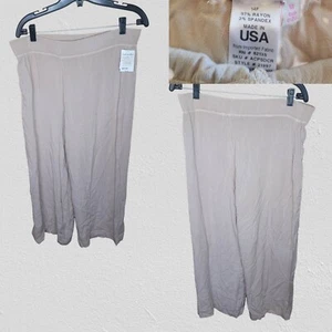 Fresh Produce Cropped Pants Khaki Size Medium Med NWT - Picture 1 of 7