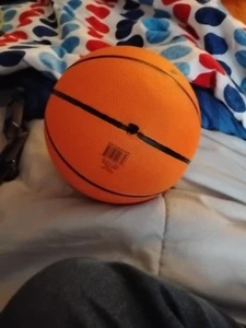 It's A Silent Basketball And Don't Make Any Noises - Picture 1 of 1