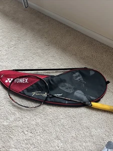 Raqueta de bádminton Yonex Nanospeed 9900 raqueta de grafito con nuevo agarre y bolsa - Imagen 1 de 11