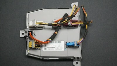 OEM MERCEDES BENZ CLS W257 FRONT SAM MODULE ECU CONTROL UNIT HELLA / A2139009219 - Image 1 of 3