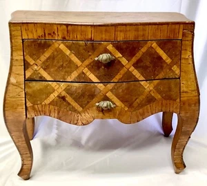 Vintage Italian Parquetry Miniature Bombe' Chest - Picture 1 of 9