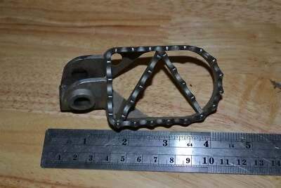 Husaberg 400 501 600 FE 脚凳左 170 070-01 2000-2001 — 第 1/3 张图片